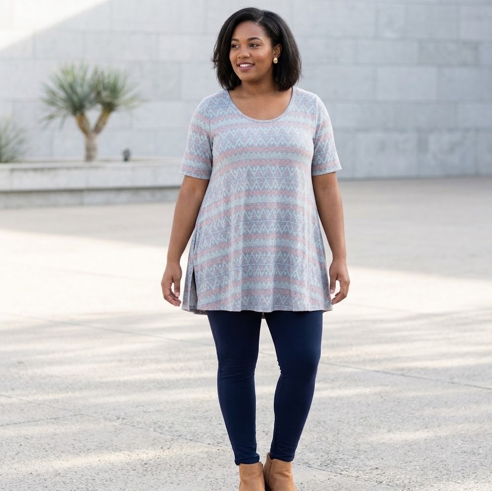 LuLaRoe Perfect T 2XL Blue Coral Geometric Tribal Print Swing Top NWT